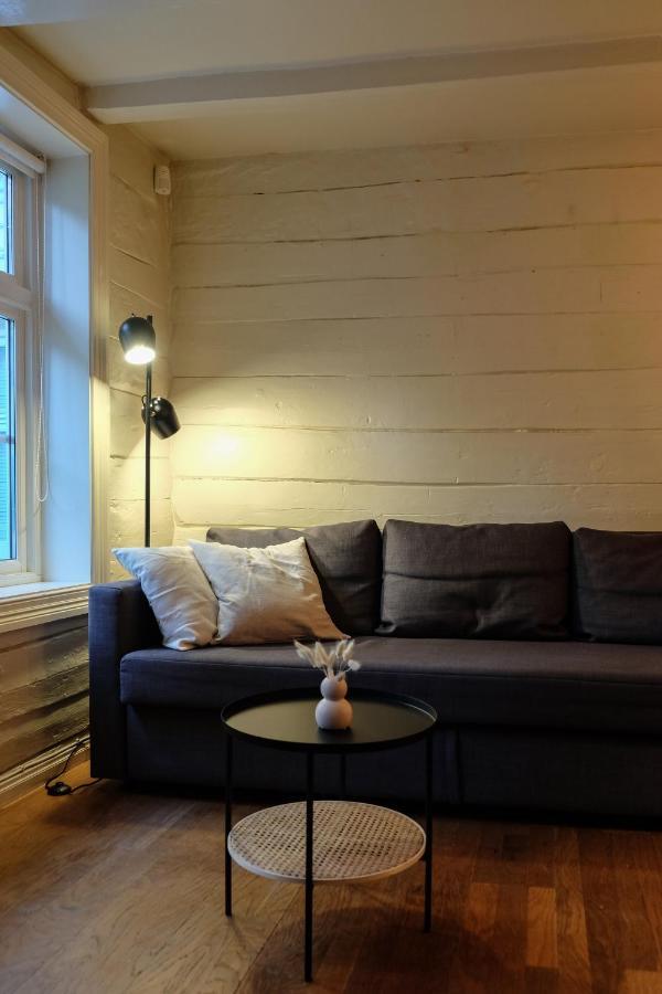 Charming House, Rare Historic House From 1779, Whole House Apartment Bergen