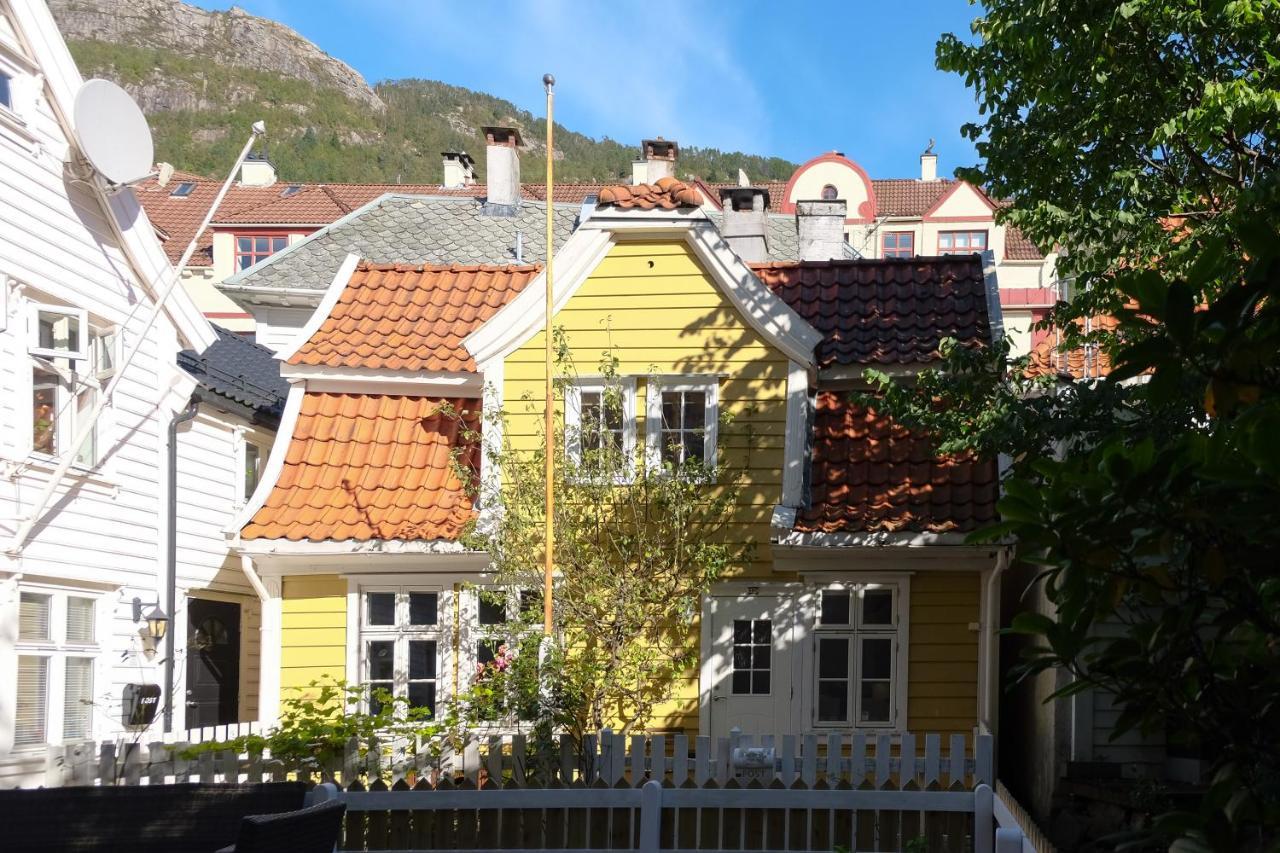 Charming House, Rare Historic House From 1779, Whole House Apartment *